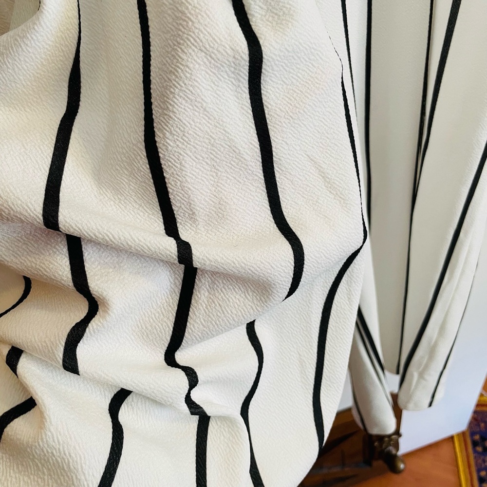 Venus white and black striped jumpsuit - Picture 8 of 11